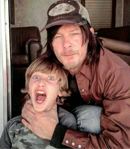 Норман ридус каникулы