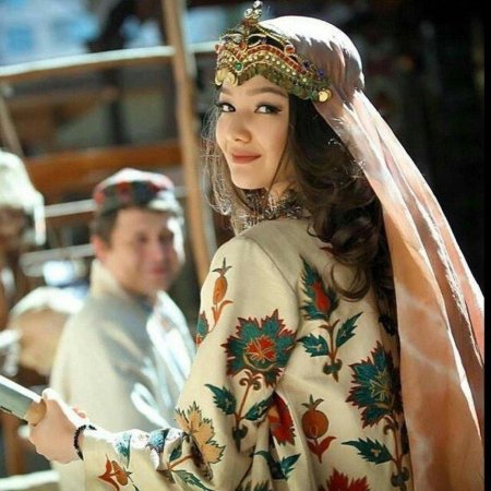 Узбекская женщина