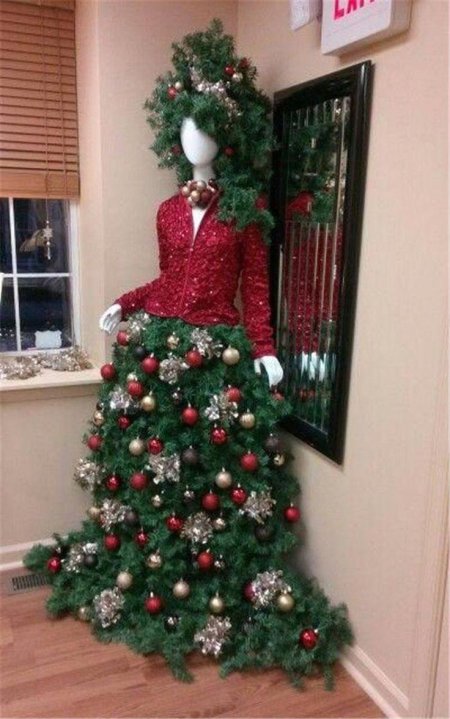 Елка из манекена