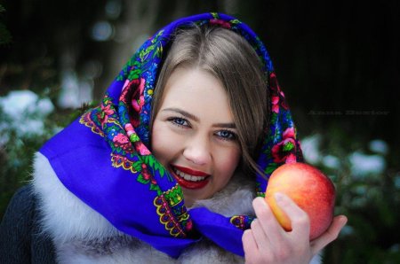 Русские красавицы в платках