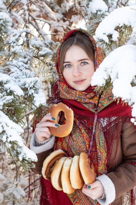 Фотосессия в русском стиле зимой