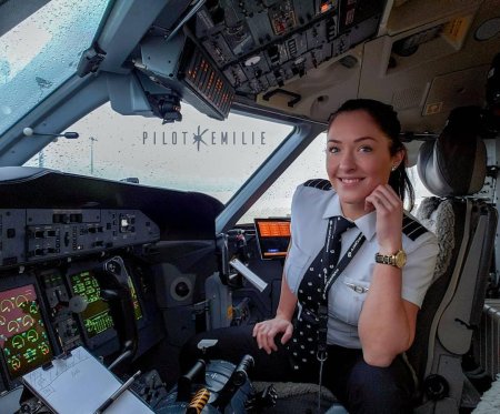 Мария уваровская пилот