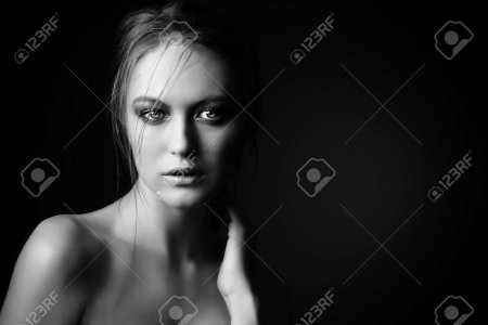 Чувственная девушка