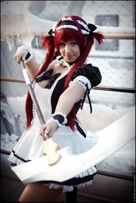 Косплей горничная роберта