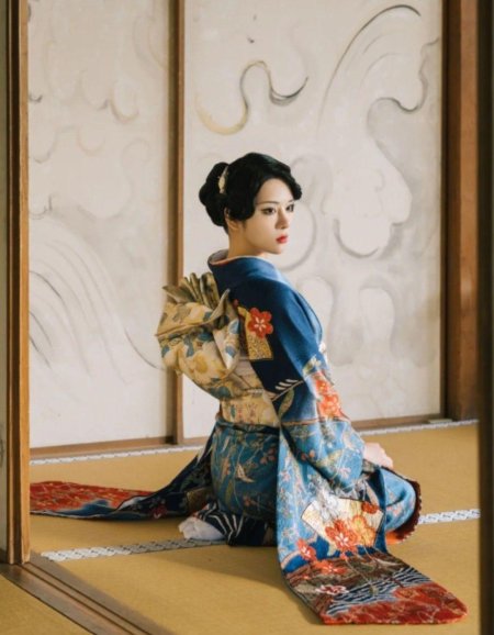 Традиционное японское кимоно