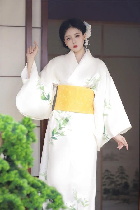 Белое кимоно
