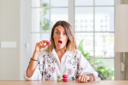 Женщина в доме