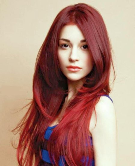 Бордовые волосы