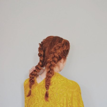 Две косички рыжие волосы