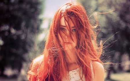 Девушки с рыжими волосами
