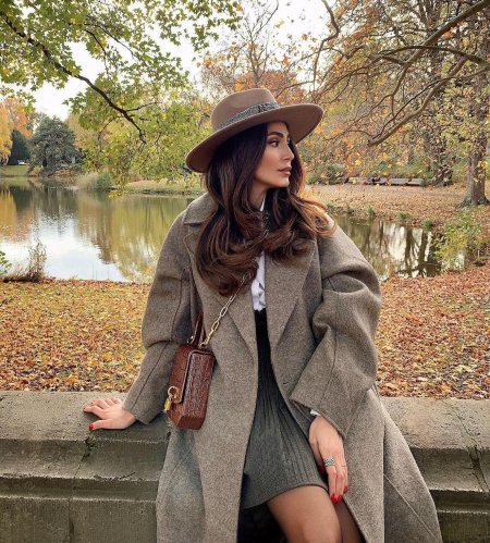 Образ с пальто