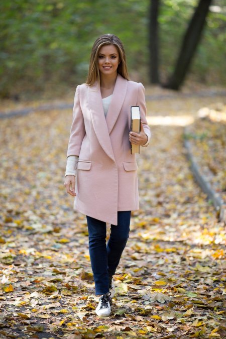 Пальто модное