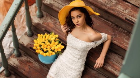 Платье и шляпка