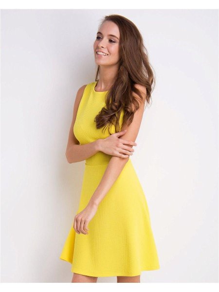 Платье инсити желтое