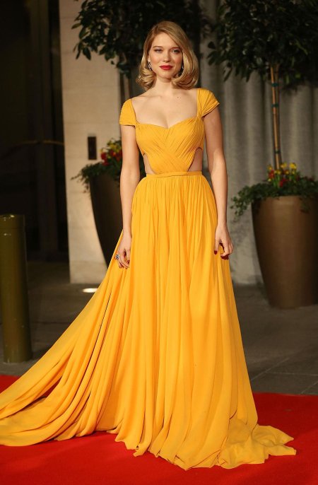 Платье желтое