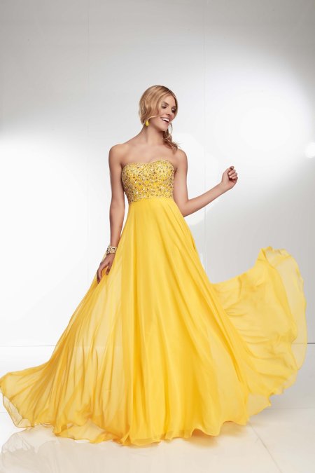 Платье желтое вечернее