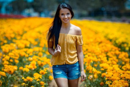 Девушка цветами