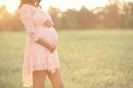 Фотосессия беременной в платье