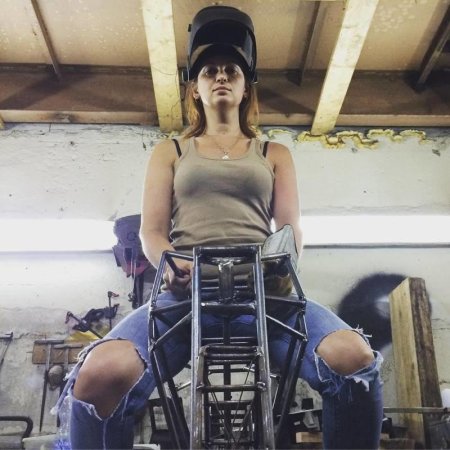 Александра ивлева сварщица