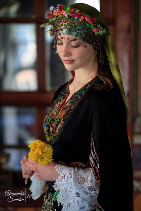 Народный костюм