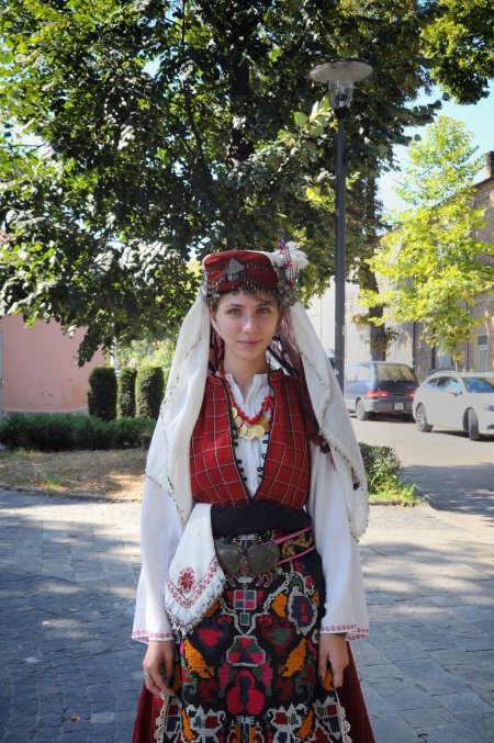 Болгарский национальный костюм