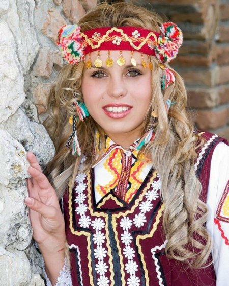 Болгары внешность женщины