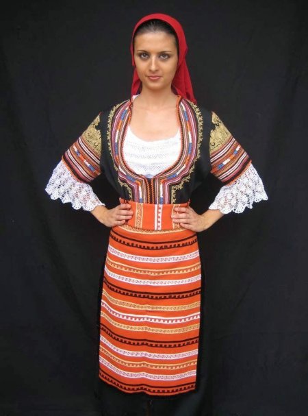 Национальный костюм болгар