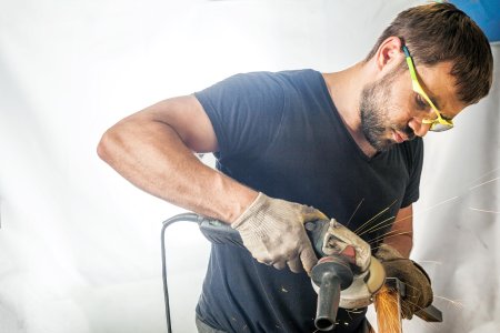 Болгарка с болгаркой