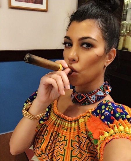 Кортни кардашян