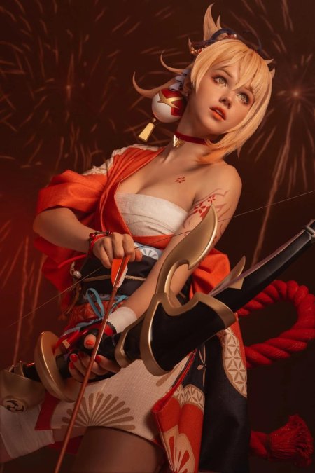 Саша холланд косплей геншин импакт