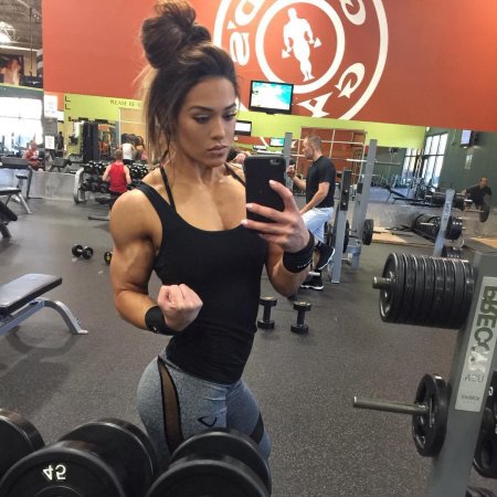 Кассандра мартин фитнес