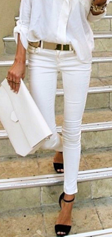 Белые джинсы
