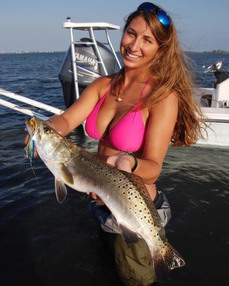 Рыбалка девушка