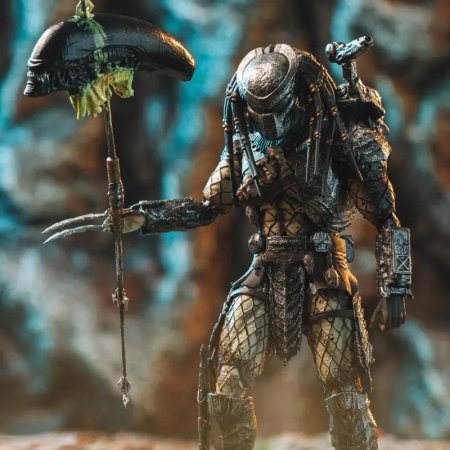 Игрушка хищник