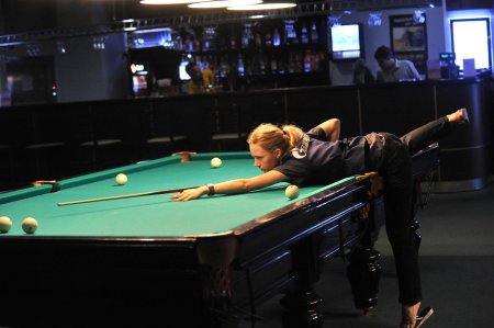 Зверинцева анастасия бильярд