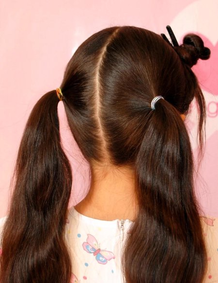 Два хвостика прическа для девочки