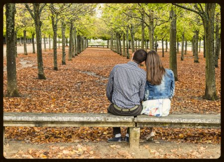 Влюбленные в парке