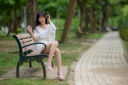 Красива девушка