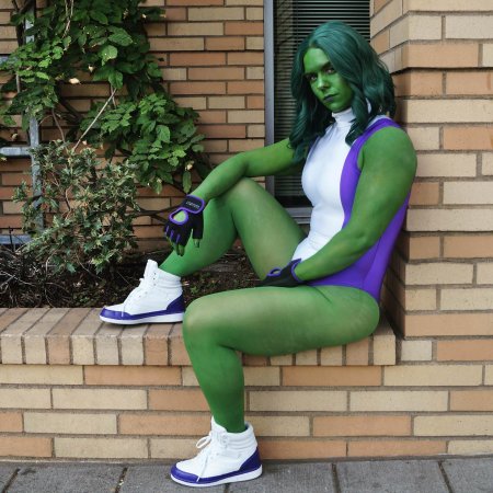 Женщина халк косплей
