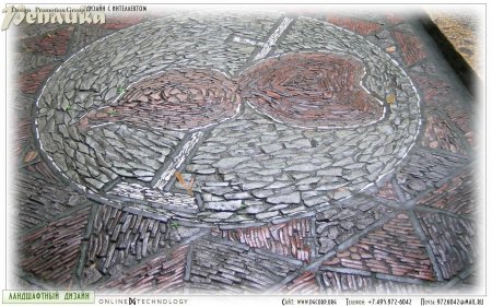 Мозаичное панно из галечника