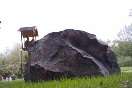 Валун «большой камень» кутишкинский