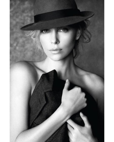 Терон шарлиз