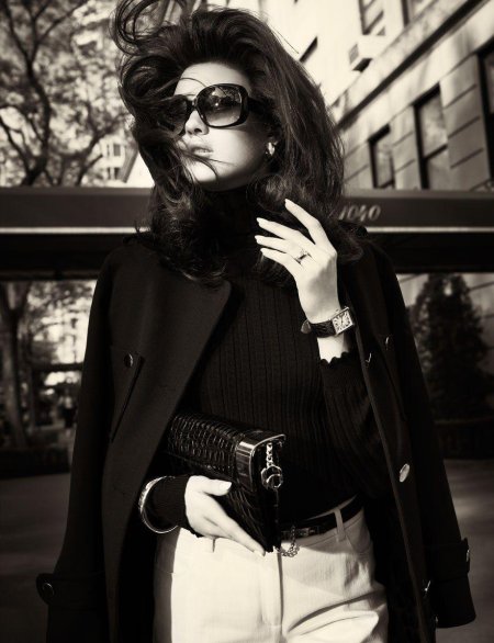 Девушка в очках