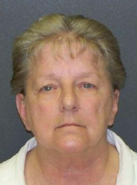 Дженин джонс