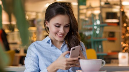 Телефон девушка