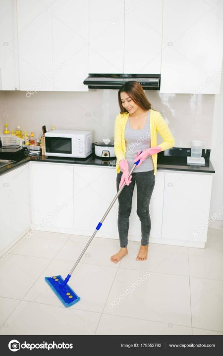 Электрическая швабра