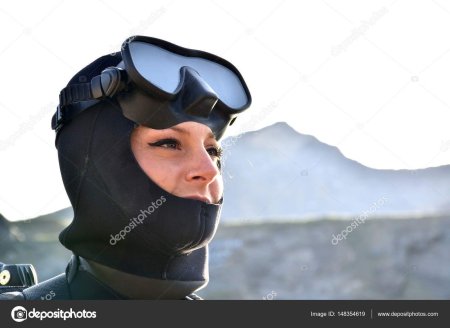 Девушка водолаз