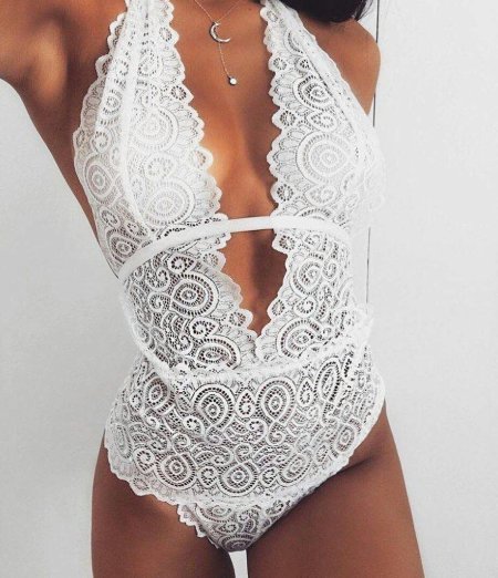 Красивое кружевное боди