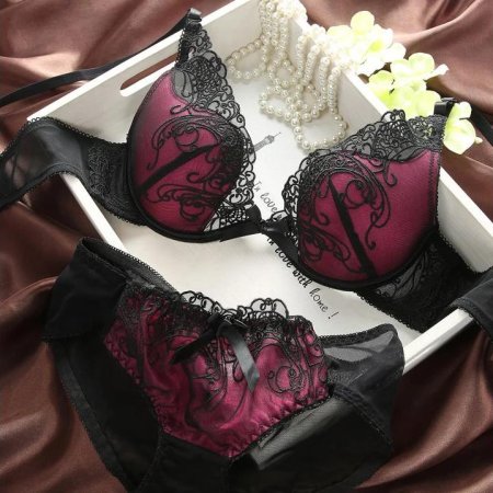 Красивые комплекты нижнего белья
