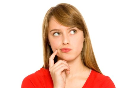 Задумчивая девушка